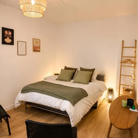 Lejlighed Superbe Avec Parking Gratuit Sur Place *